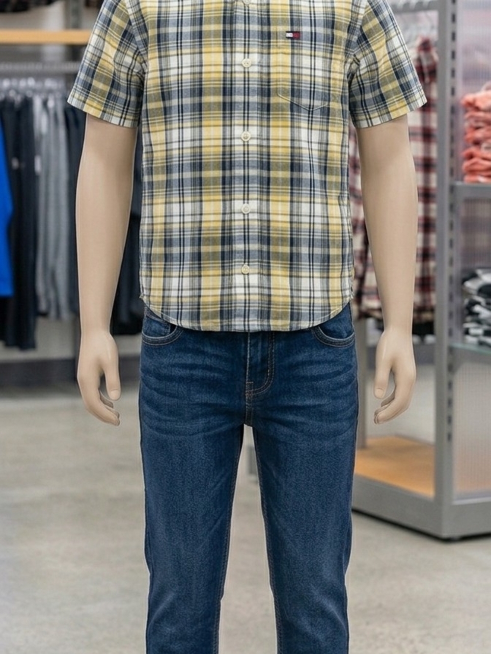 Tommy Hilfiger Yellow & Navy Plaid Short-Sleeve Shirt.     KS 7